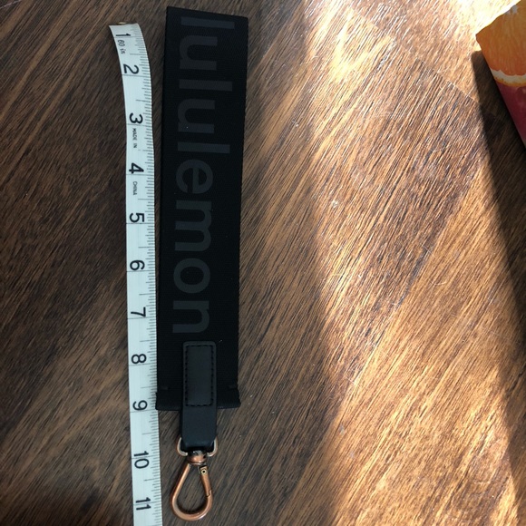 Lululemon OG Never Lost Key Chain - Picture 4 of 4